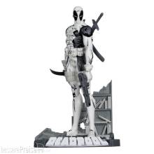 McFarlane Toys MCF14833 - Marvel Collection PVC Statue 1/10 Deadpool (The New Mutants #98) (Line Art) (Gold Label) 17 cm