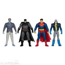 McFarlane Toys MCF15963 - DC Direct Page Punchers Actionfiguren 4er-Pack Batman & Son of Batman & Superman & Joker 7 cm