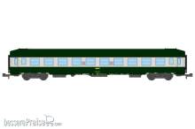 REE Modeles NW-219 - UIC SLEEPING CAR, High roof, Green-Alu 160 color Era IV