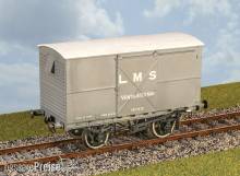 Peco PS10 - Belüfteter LMS-Van-Stahlkörper
