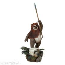 Sideshow Collectibles SS300919 - Star Wars: Episode VI - Die Rückkehr der Jedi-Ritter Premium Format Statue Wicket 46 cm