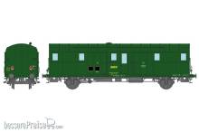 REE Modeles VB-331 - OCEM 32 Luggage Van, 301 green, 2 Alu made lanterns, 1500V cable East SNCF Ep.IV