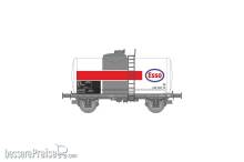 REE Modeles WB-877 - Oil transport tank wagon ESSO Era. IV