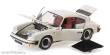 Minichamps 100063024 - PORSCHE 911 CARRERA COUPE 3.2 - 1983 - WHITE