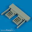 Quickboost QB48 330 - 1:48 Suchoj Su 7 engine ventilation louver(ED