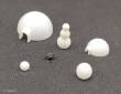 Trains4you 200106 - Schneeset, bestehend aus Iglu groß, Iglu klein, Schneemann mit Hut im Maßstab 1:87