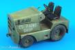 Aerobonus 320.032 - 1:32 United tractor GC-340/SM340 tow tractor