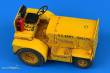 Aerobonus 320.123 - 1:32 Minneapolis-Moline MT-40 Tow Tractor(US- NAVY)