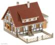 Faller 232215 - Fachwerkhaus mit Garage