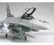 Tamiya 300061101 - 1:48 Lockheed Martin F-16C Block 25/32
