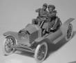 ICM 24014 - 1:24 American Sport Car Drivers(1910s)(1 male 1 female figures)