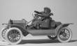 ICM 24014 - 1:24 American Sport Car Drivers(1910s)(1 male 1 female figures)
