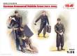 ICM 35614 - 1:35 German Armoured Vehicle Crew 1941-1942 4 figures and cat