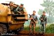 Hobby Boss 84402 - 1:35 German SPG Crew