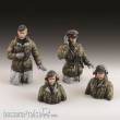 Royal Model RM830 - German tank crew in winter dress - WWII