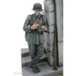 Royal Model RM958 - German soldier eating - WWII (75 mm)