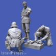 Royal Model RM1149 - Italian WWII soldiers in North Africa, loading 100/7 100mm artillery shells-3 figs