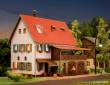 Vollmer 43721 - Bauernhaus mit Scheune