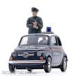 Busch 48738 - Fiat 500, Carabinieri mit 2 Polizisten