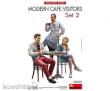 MiniArt 550038090 - 1:35 Kellner und Café Besucher
