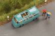 Minicar 66017 - Goliath Express 1100 Luxusbus hellgrüngrau Dach offen