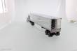 Diecast Masters 71043 - International Lonestar Sleeper w 53 Refrigerated Van Zugmaschine + Auflieger - Silber und Verchromter Auflieger