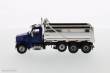 Diecast Masters 71073 - Peterbilt 567 Dump Truck Kieper m. blauer Kabine und verchromter Kieper