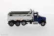 Diecast Masters 71073 - Peterbilt 567 Dump Truck Kieper m. blauer Kabine und verchromter Kieper