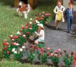 Busch 7878 - Action Set: Rosenpflückerin