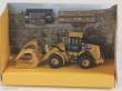 Diecast Masters 85635 - Caterpillar 950M - Log Fork Radlader