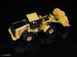 Diecast Masters 85686 - Caterpillar 966 Radlader