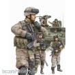 Trumpeter 00424 - 1:35 Modern U.S. Army Armor Crewman & Infantry