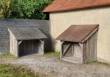 Model Scene 98514 - Zwei Schuppen an der Wand H0