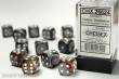 Chessex Würfel CHX26624 - Copper-Steel w/white Gemini™ 16mm d6 with pips Dice Blocks™ (12 Dice)