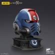 Joy Toy JT01697 - Warhammer 40,000: Space Marine 2 Replik Ultramarines Lieutenant Titus Helm mit Display-Stand 44 cm