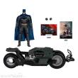 McFarlane Toys MCF17477 - The Flash DC Multiverse Fahrzeug Batcycle with Batman